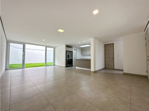 Luxury home in Guachipelín, Escazú