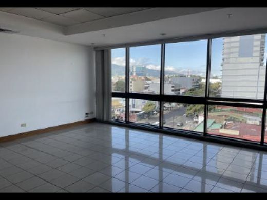 Γραφείο σε Colón, Mora