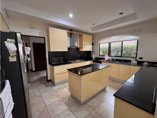 Maison de luxe à Santa Ana, Provincia de San José