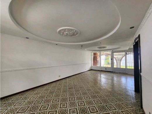 Luxury home in Sabanas, Acosta