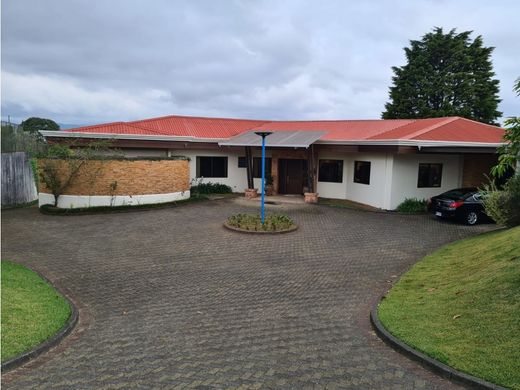 Luxury home in San José, Cantón de San José