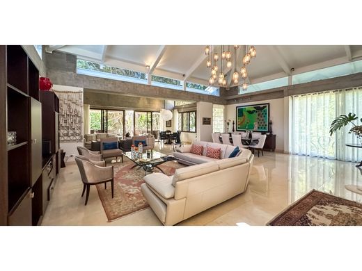 Casa di lusso a Escazú, Provincia de San José