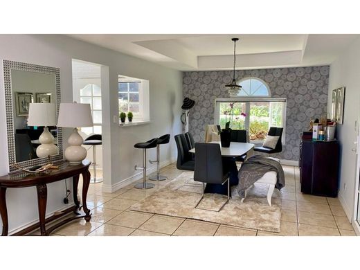 Casa de lujo en San José, Cantón de San José