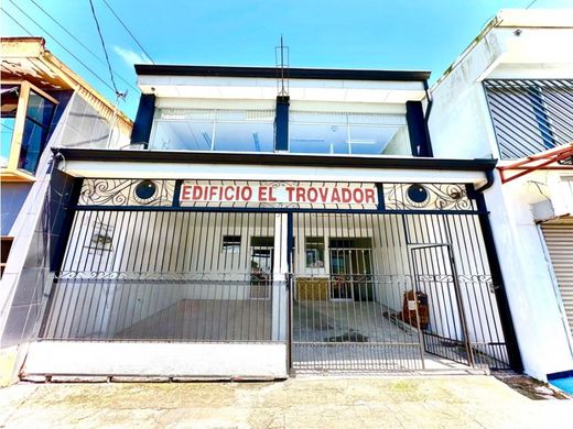 Κτίριο σε Oriente, Jiménez