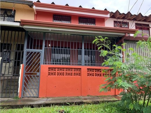 Luxury home in Hatillo Centro, Cantón de San José