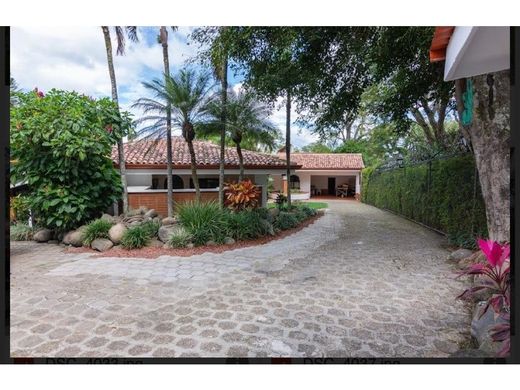 Casa di lusso a Escazú, Provincia de San José