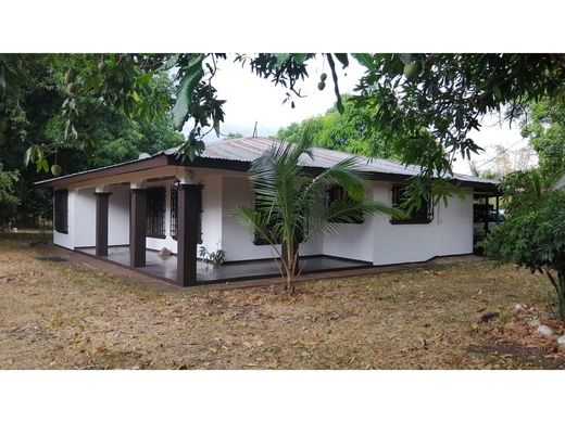 Land in Orotina, Provincia de Alajuela