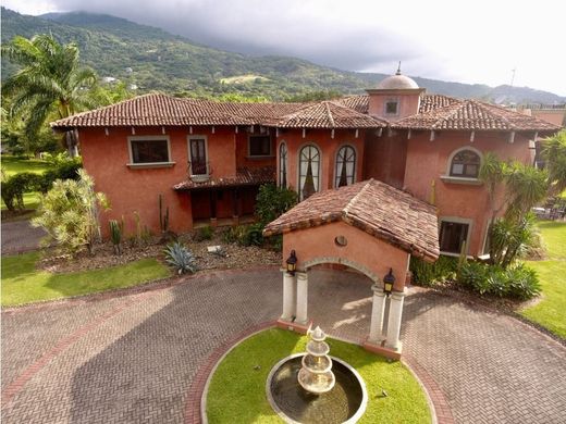 Luxury home in Santa Ana, Provincia de San José