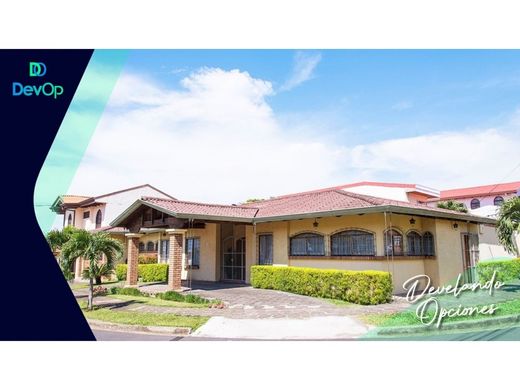 Luxury home in Alajuela, Cantón de Alajuela