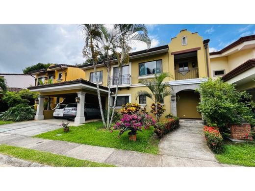 Country House in Santa Ana, Provincia de San José