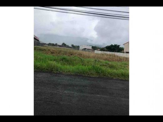 Land in Santa Ana, Provincia de San José