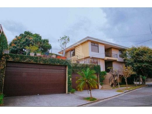 Luxe woning in Escazú, Provincia de San José