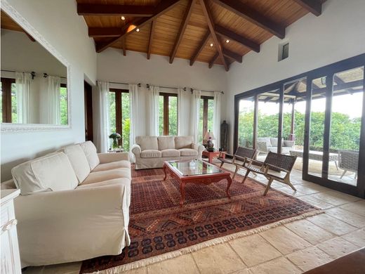 Luksusowy dom w Santa Ana, Provincia de San José