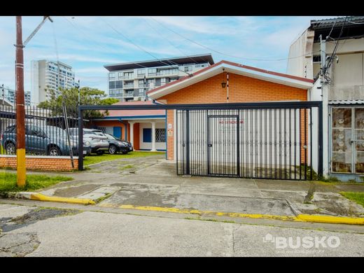 Biuro w San Pedro, Montes de Oca