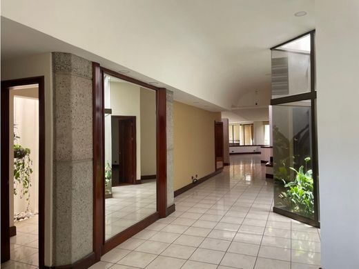 Casa di lusso a Escazú, Provincia de San José