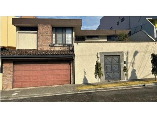 Luxury home in Pavas, Cantón de San José