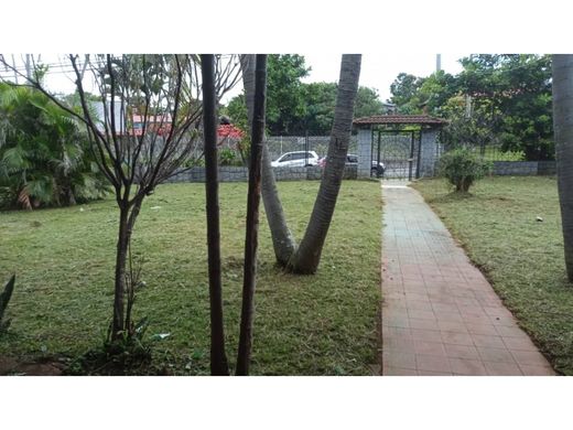 Элитный дом, Escazú, Provincia de San José