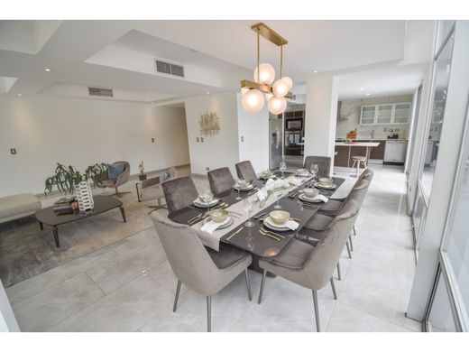 Apartment in Escazú, Provincia de San José