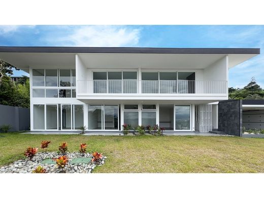 Casa di lusso a Escazú, Provincia de San José
