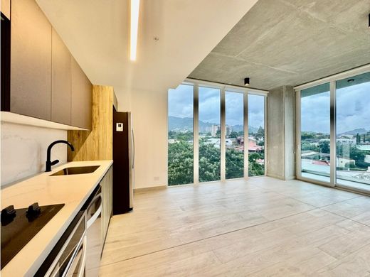 ﺷﻘﺔ ﻓﻲ Escazú, Provincia de San José