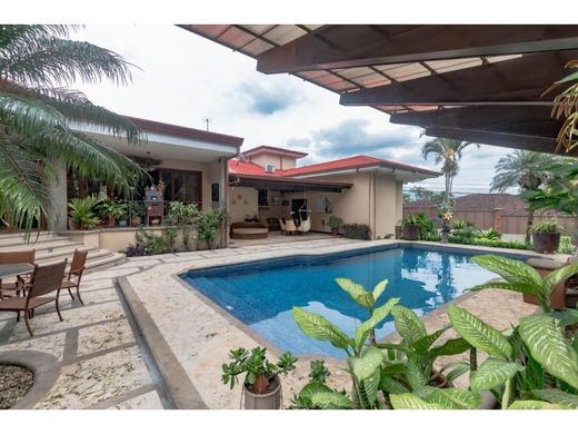 Casa di lusso a Escazú, Provincia de San José