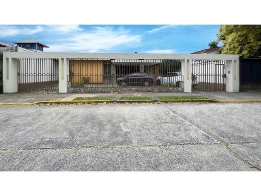 Luxury home in Curridabat, Provincia de San José