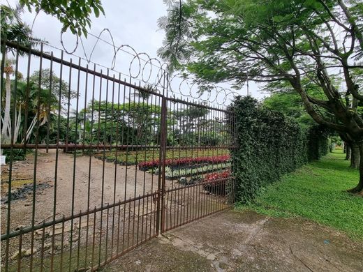 Terreno en Alajuela, Cantón de Alajuela