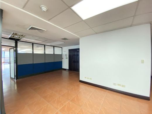 Büro in Colón, Mora