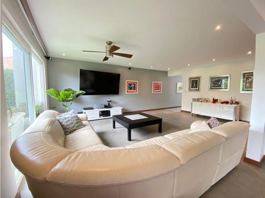 Casa di lusso a Escazú, Provincia de San José