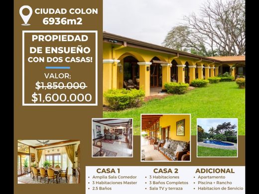 Luxus-Haus in Colon, Mora