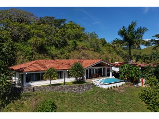 Элитный дом, Atenas, Provincia de Alajuela