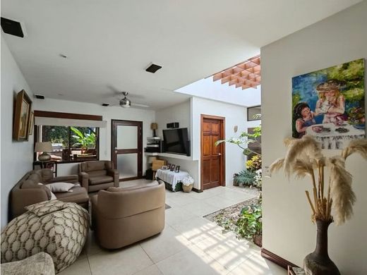 Luxury home in Escazú, Provincia de San José