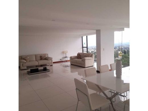 ﺷﻘﺔ ﻓﻲ Escazú, Provincia de San José