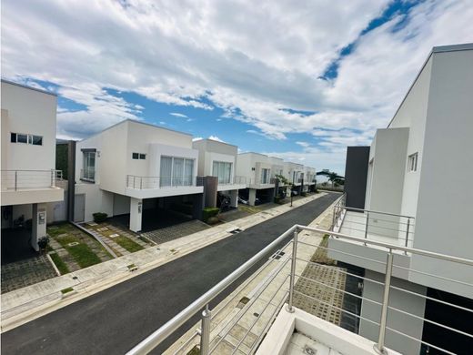 Residential complexes in Belén, Carrillo