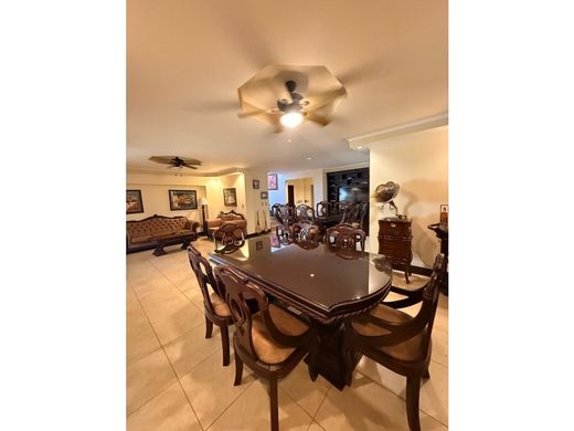 Luxury home in Belén, Carrillo