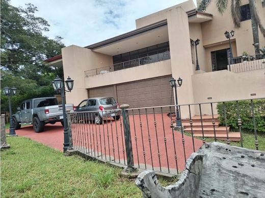 ‏בתי יוקרה ב  Colón, Mora