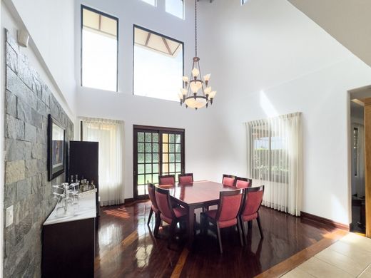 ‏בתי יוקרה ב  Santa Ana, Provincia de San José