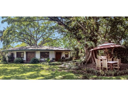 豪宅  Santa Ana, Provincia de San José