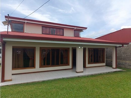 Πολυτελή κατοικία σε Santo Domingo, Provincia de Heredia