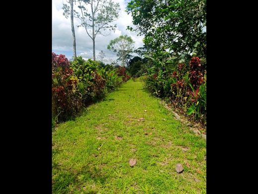 Land in Escazú, Provincia de San José