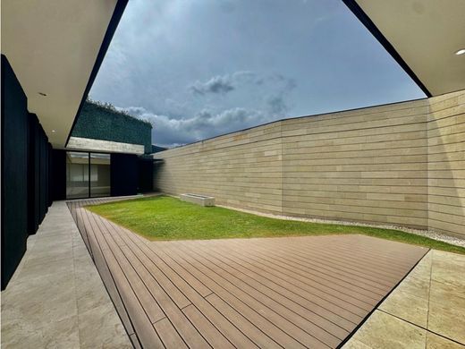 Complesso residenziale a Santa Ana, Provincia de San José