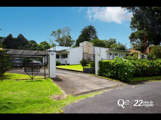 Casa de lujo en San Rafael, Provincia de Heredia