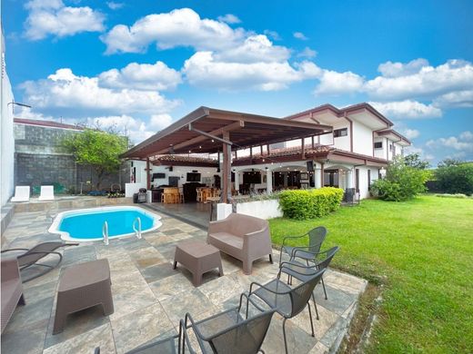 豪宅  Santo Domingo, Provincia de Heredia