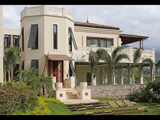 Casa di lusso a Santa Ana, Provincia de San José