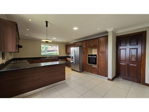 Casa di lusso a Escazú, Provincia de San José