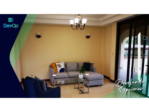 Apartment in Carlos María Ulloa, Provincia de San José