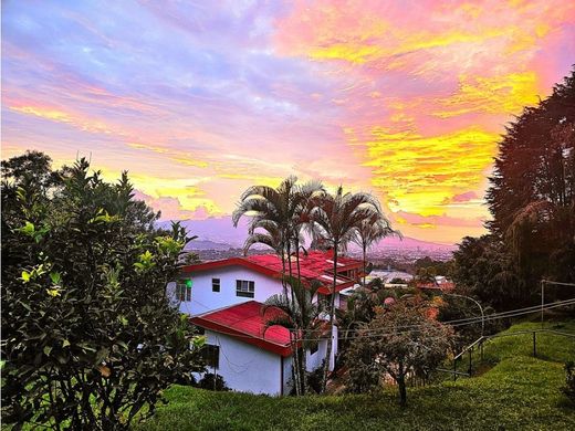 Casa de lujo en San Ramón, Provincia de Alajuela