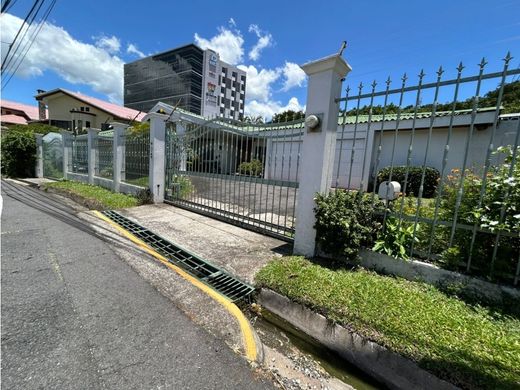 Casa di lusso a Escazú, Provincia de San José