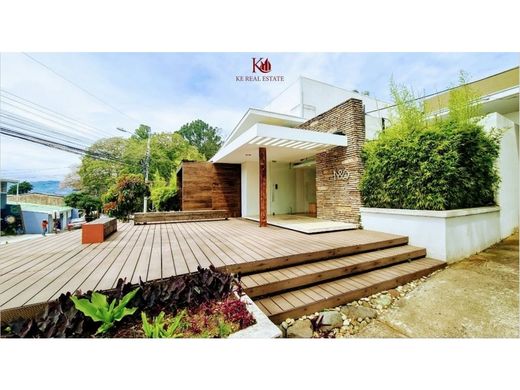 Жилой комплекс, Yoses, Montes de Oca