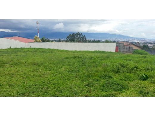 Grundstück in Guadalupe, Goicoechea